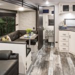 2020-Venture-RV-Stratus-SR281VBH-Travel-Trailer-Kitchen