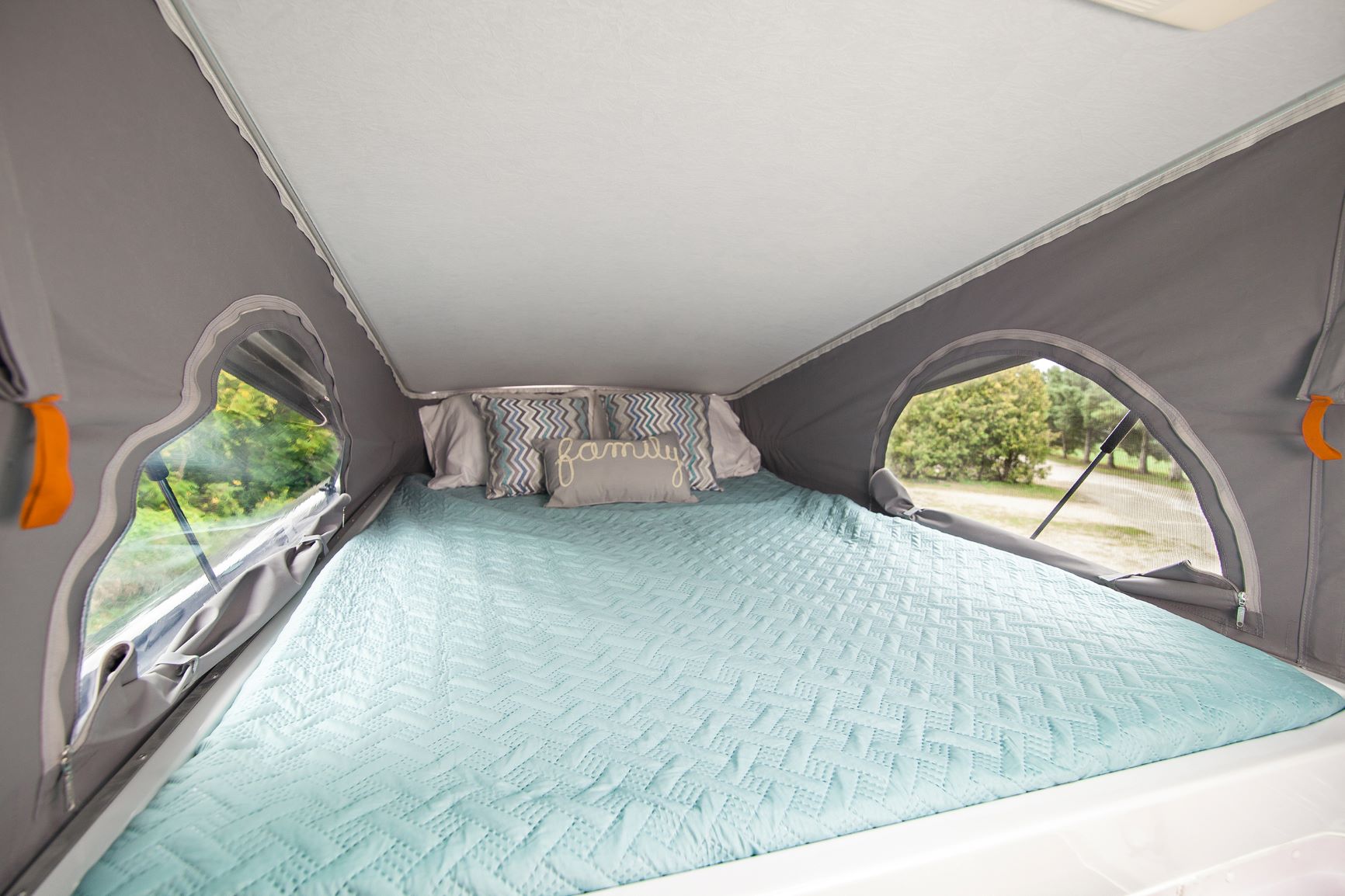 Roadtrek Zion Slumber Sleepingbed RV Lifestyle Magazine