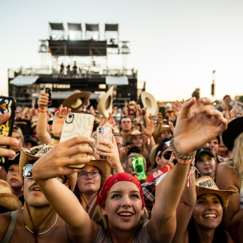 Boots and Hearts music Festival LEAD PHOTO Festival Story -Mike-133-821×821