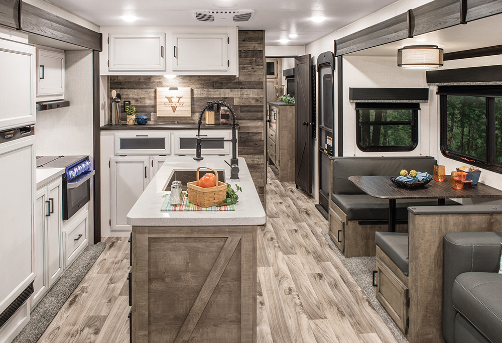 Venture RV SportTrek Touring STT343VIB interior