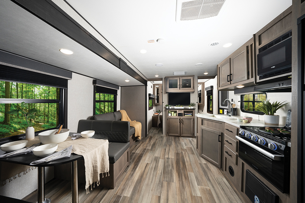 Starcraft RV Autumn Ridge 26BHS interior