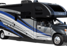 Thor Motor Coach 2024 Omni Paint Crystal Cove model 3Q LV35