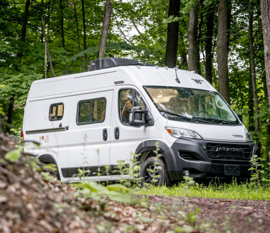 2024 Winnebago Solis 36B