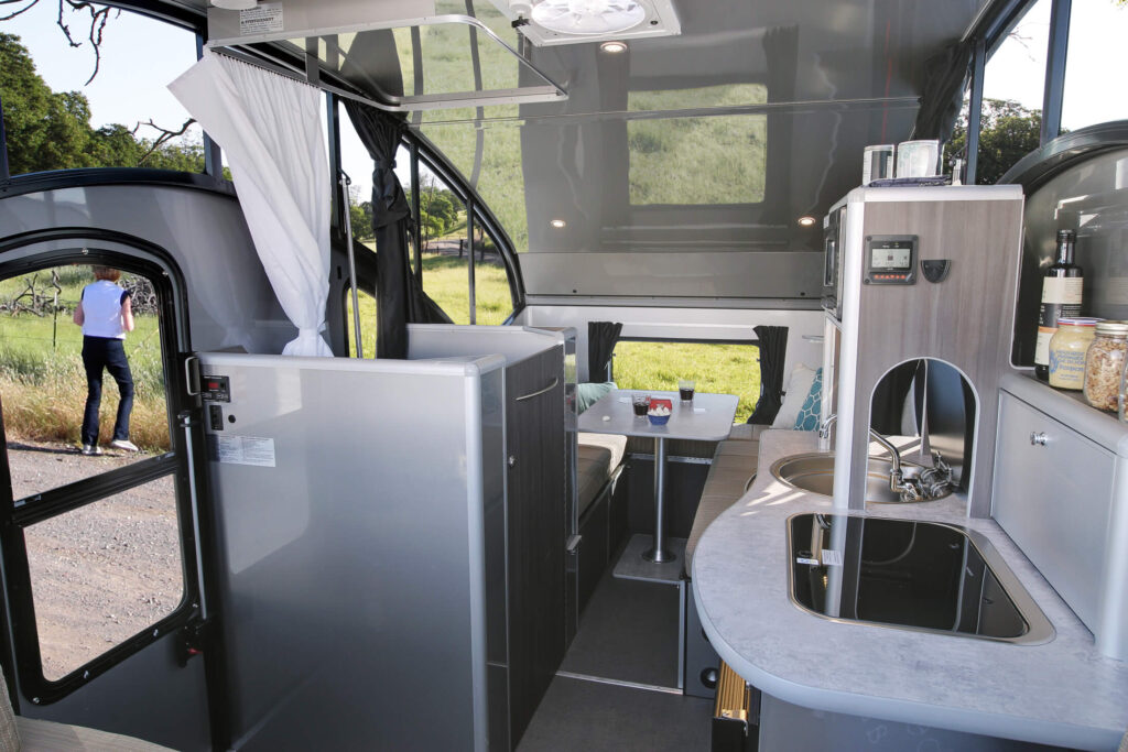 Safari Condo Alto travel trailer interior