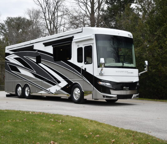 2024 Newmar Mountain Aire 3825 rear diesel pusher motorcoach.