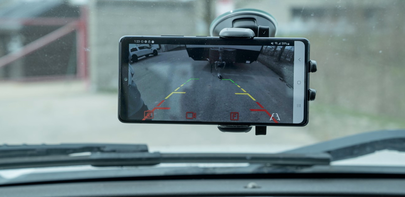 Air Lift Towtal Rear Vision Camera System - using your smartphone as a windshield mounted monitor.