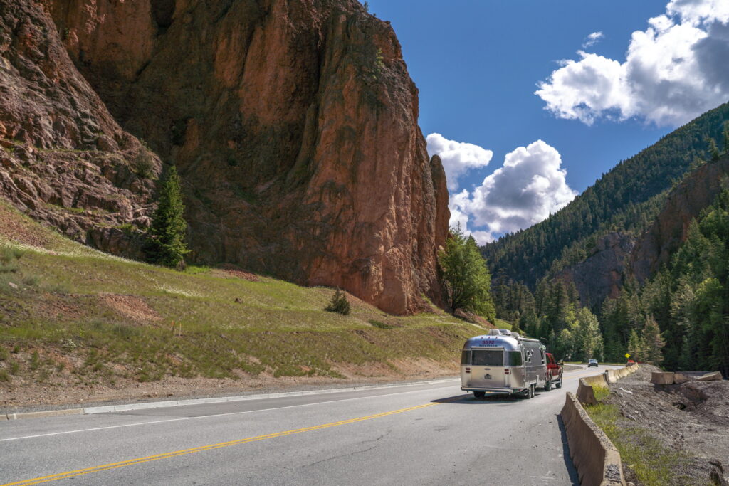 An RV adventure in Kootenay National Park region in BC. Photo © Parks Canada / Zoya Lynch